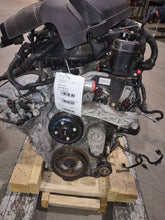 Load image into Gallery viewer, Engine Motor GMC Acadia 2014 - MM2806075
