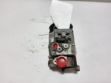 Load image into Gallery viewer, AC A/C AIR CONDITIONING COMPRESSOR C230 C250 C300 C350 C63 08-15 - MM2809735
