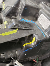 Load image into Gallery viewer, HEADLIGHT LAMP ASSEMBLY Rogue 2018 18 2019 19 2020 20 Left - MM2811362
