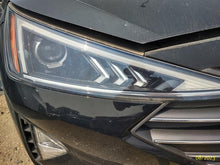 Load image into Gallery viewer, Headlight Lamp Assembly Hyundai Elantra 2020 - MM2812021
