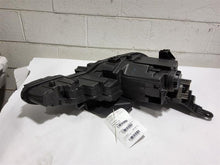 Load image into Gallery viewer, Headlight Lamp Assembly Hyundai Elantra 2020 - MM2812022
