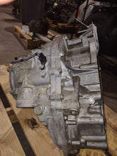 Load image into Gallery viewer, AUTOMATIC TRANSMISSION C30 Pickup C70 S40 V40 V50 V70 XC70 04-10 FWD - MM2814339
