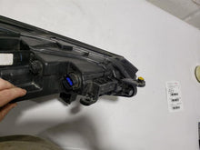 Load image into Gallery viewer, Headlight Lamp Assembly Hyundai Sonata 2020 - MM2815313

