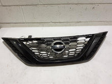 Load image into Gallery viewer, Grille Nissan Sentra 2018 - MM2823141
