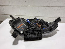 Load image into Gallery viewer, Headlight Lamp Assembly Nissan Sentra 2018 - MM2823145
