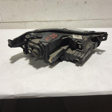 Load image into Gallery viewer, HEADLIGHT LAMP ASSEMBLY Vanden Pl XJ XJL XJR 10 11 12 13 14 Left - MM2827641

