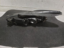 Load image into Gallery viewer, Headlight Lamp Assembly  K5 2021 - MM2828044
