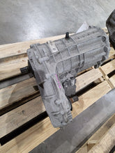 Load image into Gallery viewer, TRANSFER CASE Porsche Cayenne 11 12 13 14 15 16 17 18 - MM2835694
