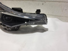 Load image into Gallery viewer, Headlight Lamp Assembly Hyundai Elantra 2021 - MM2840438
