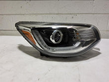 Load image into Gallery viewer, Headlight Lamp Assembly Kia Soul 2018 - MM2851474
