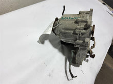 Load image into Gallery viewer, TRANSFER CASE 535i 535i Gt 550i 550i Gt 750 HYBRID 750i 750il B7 10-12 - MM2851573
