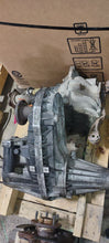 Load image into Gallery viewer, TRANSFER CASE 1500 Pickup 2500 Pickup 3500 Pickup 2006-2011 - MM2852986
