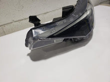 Load image into Gallery viewer, Headlight Lamp Assembly Hyundai Elantra 2021 - MM2857295
