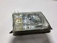 Load image into Gallery viewer, HEADLIGHT LAMP ASSEMBLY Toyota Land Cruiser 1998-2005 Right - MM2858267
