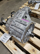 Load image into Gallery viewer, Transfer Case Toyota Tundra 2023 - MM2862959

