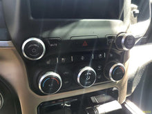 Load image into Gallery viewer, Radio  DODGE 1500 PICKUP 2020 - MM2863761
