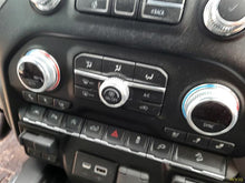 Load image into Gallery viewer, Radio  SIERRA DENALI 1500 2019 - MM2868083
