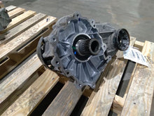 Load image into Gallery viewer, TRANSFER CASE Gl350 Gl450 Gl550 GL63 AMG GLE300 DCP GLE300d 14-19 - MM2868221
