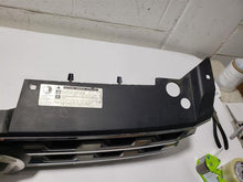 Load image into Gallery viewer, Grille Volkswagen Atlas 2018 - MM2869275
