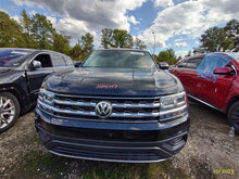 Load image into Gallery viewer, Grille Volkswagen Atlas 2018 - MM2869275
