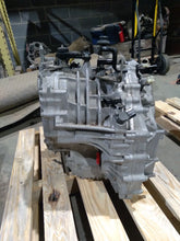 Load image into Gallery viewer, TRANSMISSION Honda Civic 2006 06 - MM2873625
