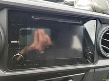 Load image into Gallery viewer, Radio Toyota Tacoma 2019 - MM2875412
