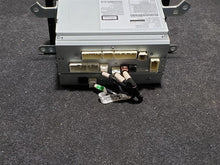 Load image into Gallery viewer, Radio Toyota Tacoma 2019 - MM2875412
