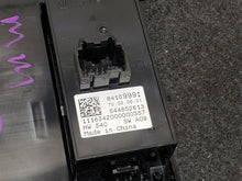 Load image into Gallery viewer, Radio  CT6 2017 - MM2878433
