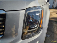 Load image into Gallery viewer, Headlight Lamp Assembly Kia Telluride 2020 - MM2906900
