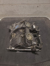 Load image into Gallery viewer, Headlight Lamp Assembly  SILVERADO 1500 PICKUP 2019 - MM2909373
