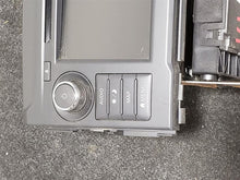 Load image into Gallery viewer, Radio Nissan Titan XD 2019 - MM2910282
