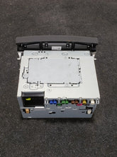 Load image into Gallery viewer, RADIO CONTROLS Mercedes-Benz E300 E350 E550 E63 2012 12 - MM2911073
