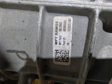 Load image into Gallery viewer, Transfer Case Jeep Wrangler 2023 - MM2911553

