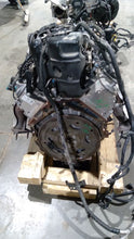 Load image into Gallery viewer, Engine Motor  SILVERADO 2500 PICKUP 2018 - MM2918143
