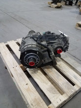 Load image into Gallery viewer, [INVENTORYCAR_YEAR_MAKE_MODEL] TRANSFER CASE - MM2923641
