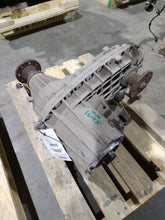 Load image into Gallery viewer, [INVENTORYCAR_YEAR_MAKE_MODEL] TRANSFER CASE - MM2924654

