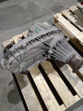 Load image into Gallery viewer, [INVENTORYCAR_YEAR_MAKE_MODEL] TRANSFER CASE - MM2924654

