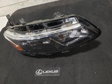 Load image into Gallery viewer, HEADLIGHT LAMP ASSEMBLY Malibu 2016 16 2017 17 2018 18 Right - MM2933700
