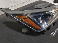 Load image into Gallery viewer, HEADLIGHT LAMP ASSEMBLY Hyundai Elantra 2019 19 2020 20 Right - MM2933919
