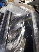 Load image into Gallery viewer, HEADLIGHT LAMP ASSEMBLY Honda Accord 2018 18 2019 19 Right - MM2941980
