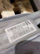 Load image into Gallery viewer, Transfer Case  FORD F150 RAPTOR 2018 - MM2942588
