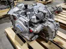 Load image into Gallery viewer, Transmission Ford Edge 2023 - MM2950437
