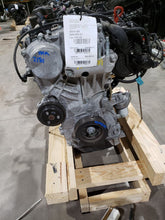 Load image into Gallery viewer, ENGINE MOTOR Santa Fe Sonata Sonata Hybrid Optima Sorento 15-19 2.4L VIN 3/F/B - MM2974801
