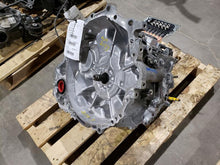 Load image into Gallery viewer, Transmission  RAV4 2020 - MM2981252
