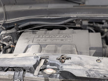 Load image into Gallery viewer, REAR AXLE SHAFT Honda Pilot 03 04 05 06 07 08 Right - NW293626

