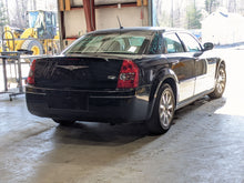 Load image into Gallery viewer, Carrier Assembly Chrysler 300 2008 - NW299339
