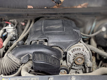 Load image into Gallery viewer, RADIATOR OVERFLOW BOTTLE Escalade Escalade ESV Escalade EXT  07-15 - NW296158
