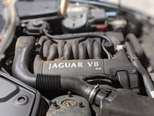 Load image into Gallery viewer, FRONT SPINDLE Jaguar XJ8 XK8 1999 99 2000 00 01 02 03 04 05 06 Right - NW296873
