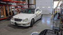 Load image into Gallery viewer, Engine Motor  MERCEDES C-CLASS 2004 - NW301199
