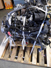 Load image into Gallery viewer, FRONT CV AXLE SHAFT 550i Gt 750 HYBRID 750i 750il Alpina B7 10-17 Right - NW301766
